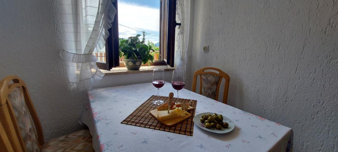 Apartma Pr' Ivani Miskorinovi Breginj Exterior foto